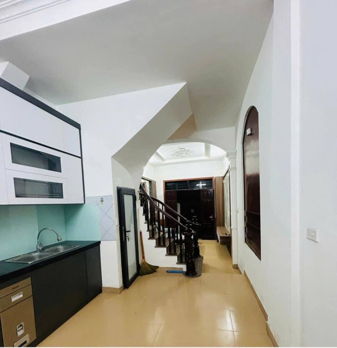 Bán nhà phố Phạm Tuấn Tài, Cầu Giấy, dân xây, phân lô ô tô thông, 42m, 5 tầng, 12 tỷ 15985023