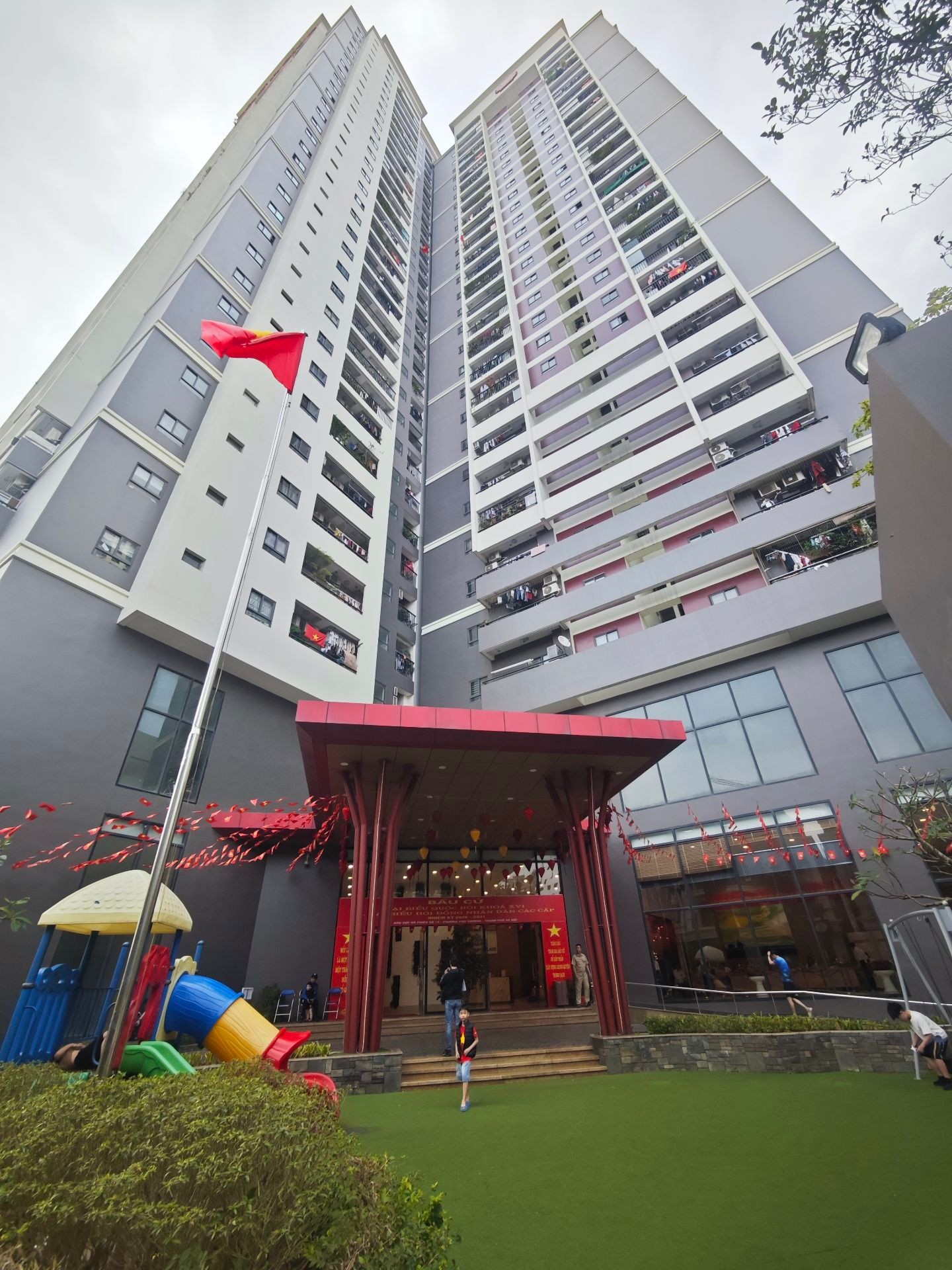 Bán căn hộ tòa Lạc Hồng Phú Thượng 77m2- 2N2VS- giá 6,6 tỷ 15985027