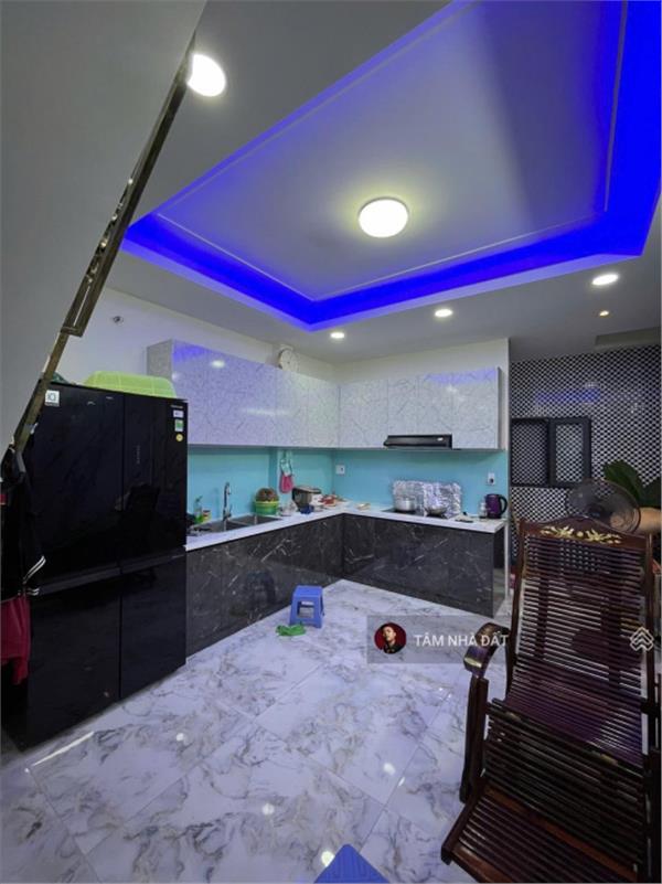 Quảng Trường Công Viên Nhạc Nước CityLand ! Bán nhà 3 Lầu Nguyễn Văn Lượng (4,2x17m) + Hẻm Xe Hơi 15985086