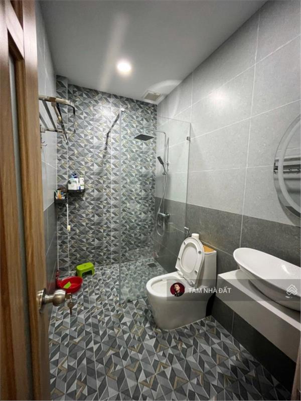 Quảng Trường Công Viên Nhạc Nước CityLand ! Bán nhà 3 Lầu Nguyễn Văn Lượng (4,2x17m) + Hẻm Xe Hơi 15985086