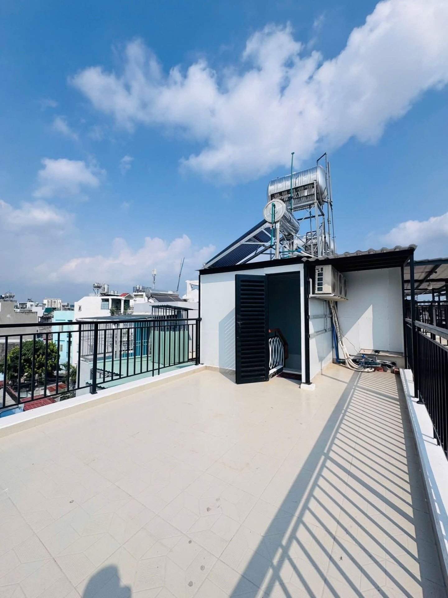 🏠 NGAY PHẠM VĂN ĐỒNG - 5 TẦNG BTCT - 33M2 - 5' TỚI SÂN BAY - CÔNG VIÊN GIA ĐỊNH - SỔ VUÔNG A4 - 15985142