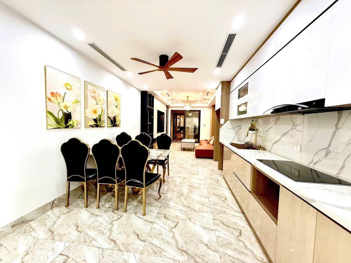 Bán nhà Ngọc Lâm 55m 6 tầng thang máy gara ô tô hơn 20 tỷ 15985152