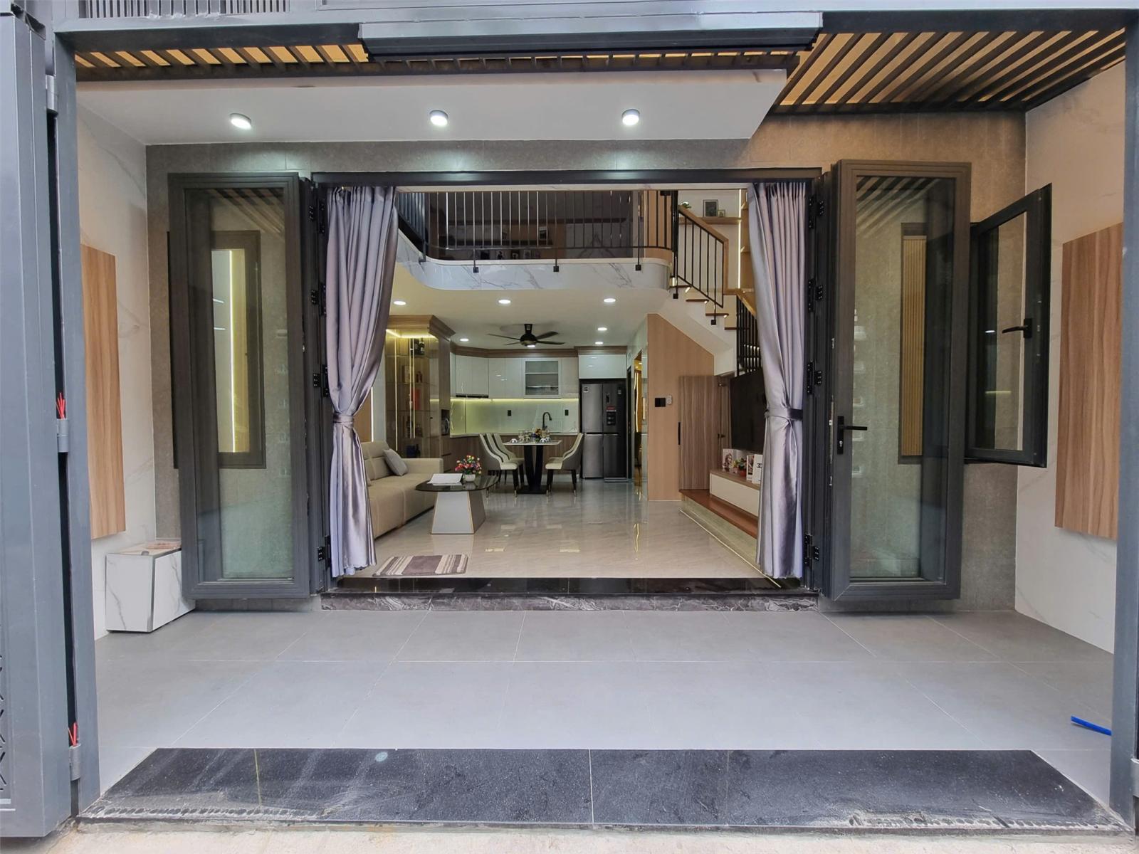 NGANG 6M CỰC KHỦNG - NGAY LOTTE MART .CHỈ NHỈNH 9 TỶ - SỞ HỮU NHÀ 5 TẦNG THANG MÁY. 15985159