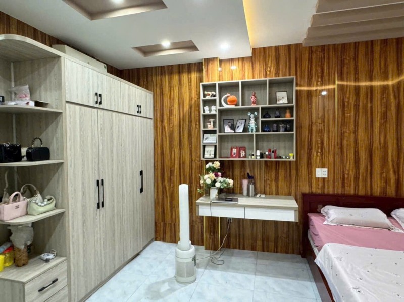 # MT Lê Đại Hành 155m2, ngang 7m, 2 tầng cứng, Đang Kinh Doanh Cực Tốt,13.2 tỷ 15985292