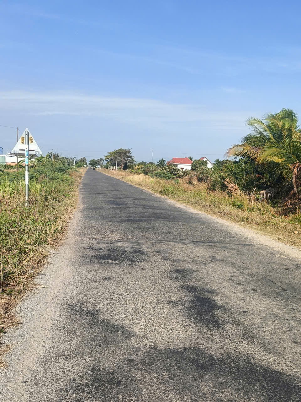 NHÀ VƯỜN ĐẸP – GIÁ TỐT –CHÍNH CHỦ CẦN BÁN NHÀ VƯỜN Đường Võ Văn Tần,Tân Hải, TX. La Gi,  Bình Thuận 15985384