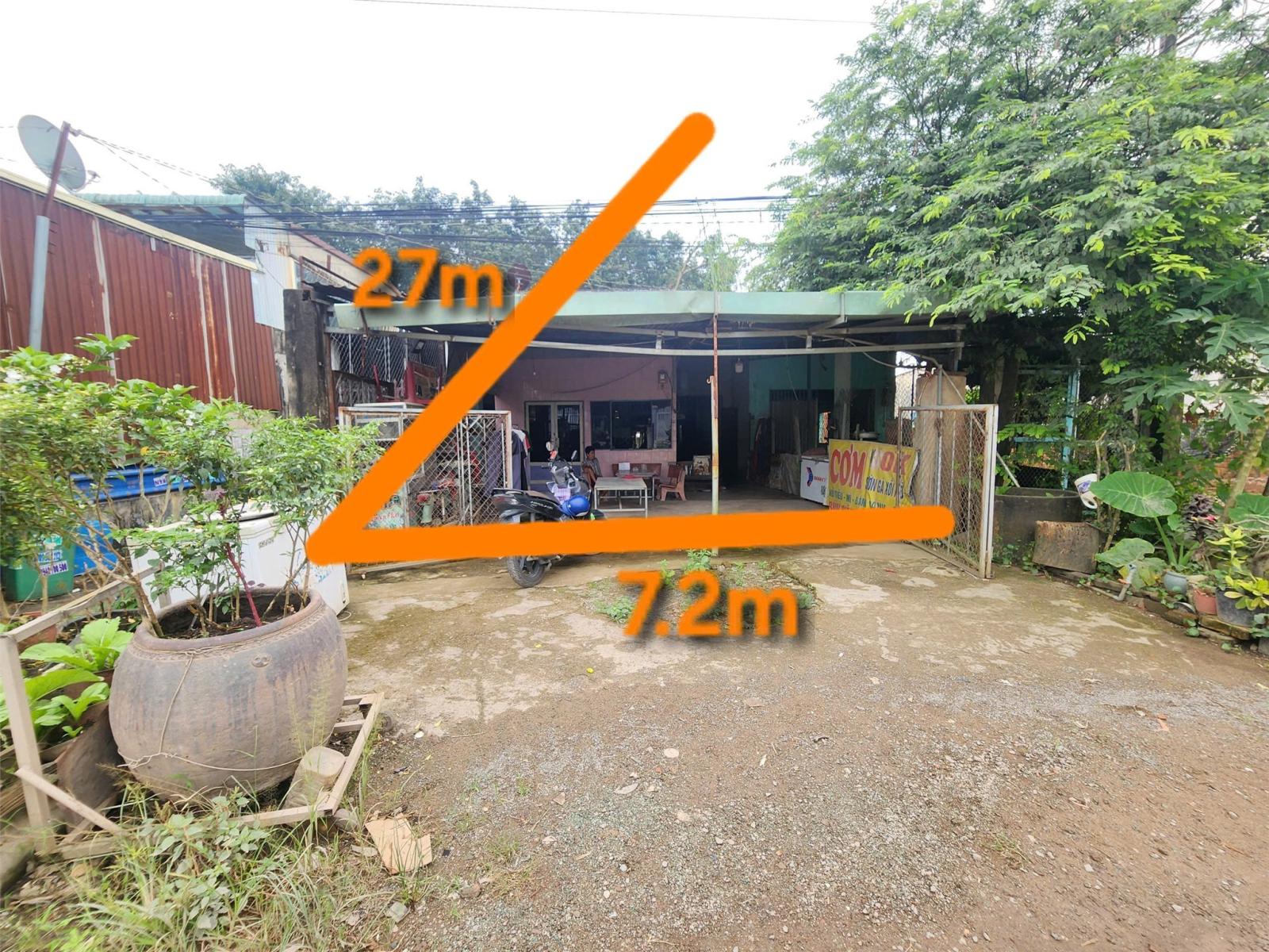 Khách ngộp bank bán GẤP nhà TÂN UYÊN, MT nhựa 6m, chỉ 2 tỷ 8, thuận tiện KD 15985385