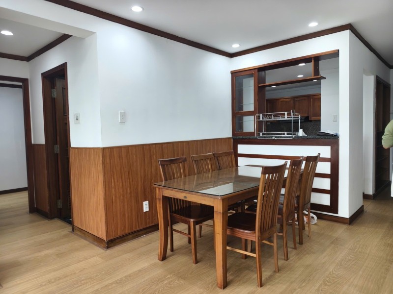Bán căn hộ Hoàng Anh Gia Lai Hàm Nghi 94m2 tầng 4 view hồ giá 3.65 tỷ 15985397