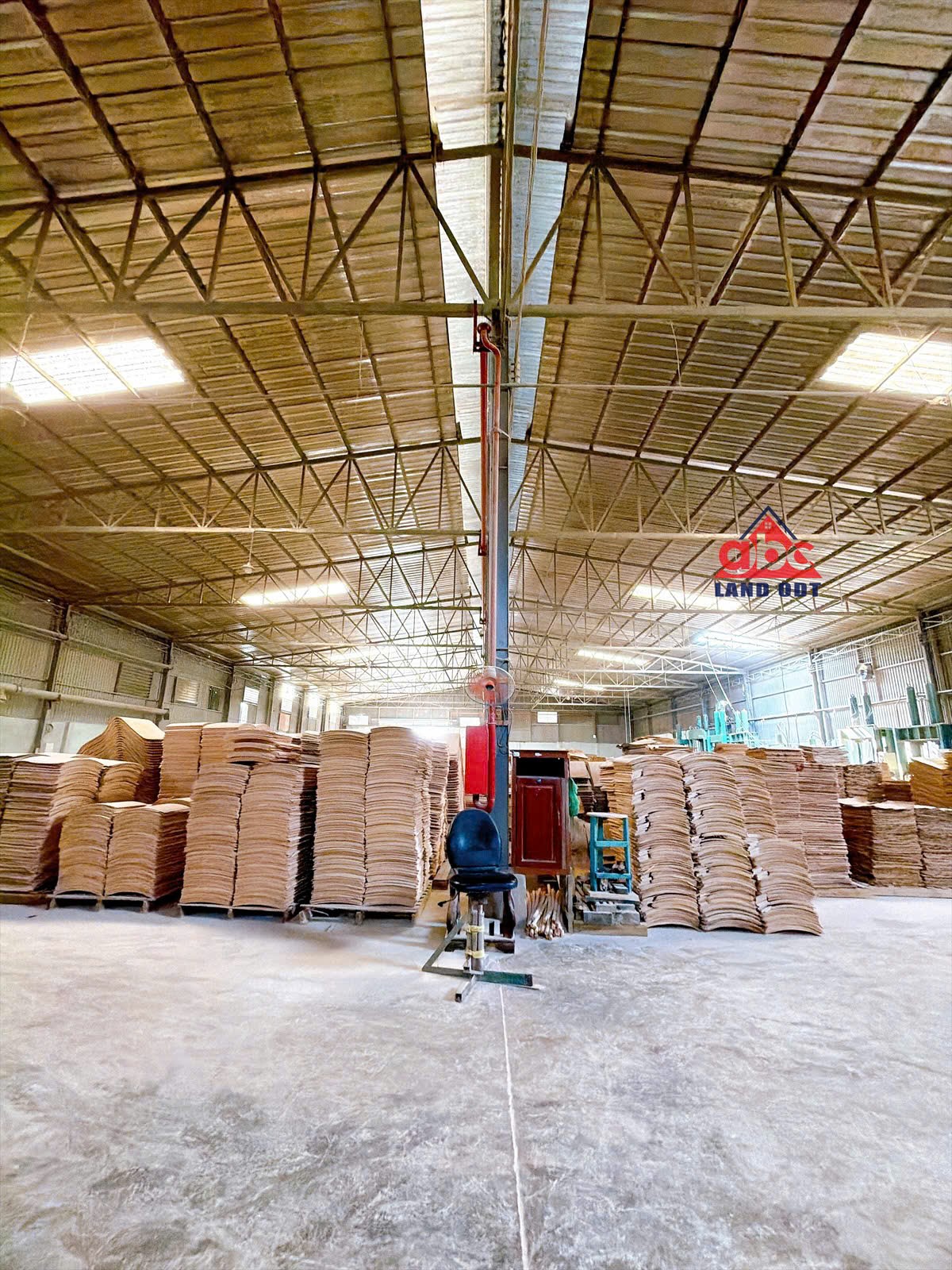 X065 nhà xưởng phù hợp đầu tư lâu dài, xa khu dân cư thích hợp cho nhiều CTY SX 24h 15985400