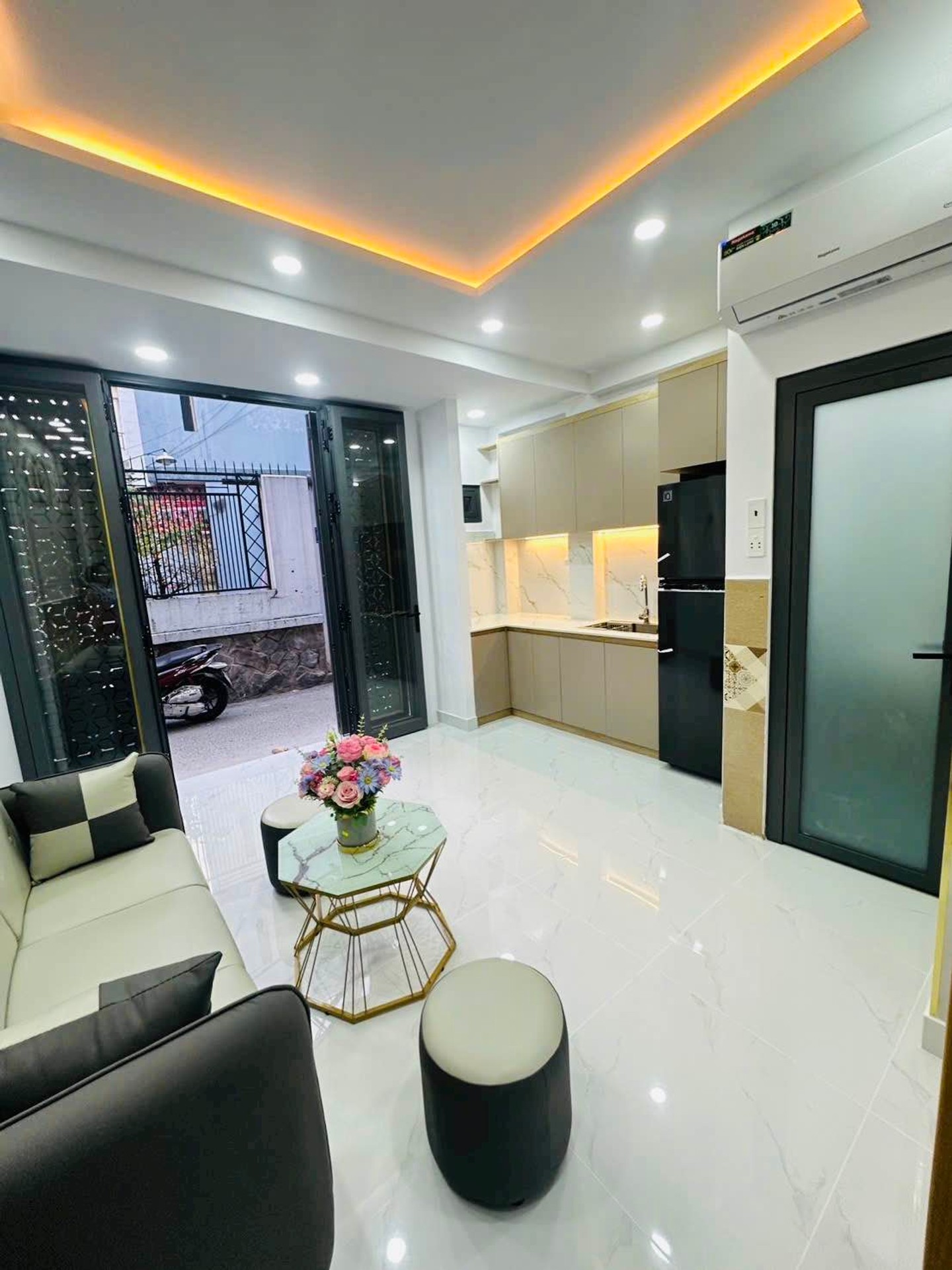 🔥HÀNG HIẾM - 2 TỶ HƠN CÓ NHÀ SG - 2 TẦNG BTCT - NGAY COOPMART QUANG TRUNG - FULL NỘI THẤT XỊN - SỔ 15985415