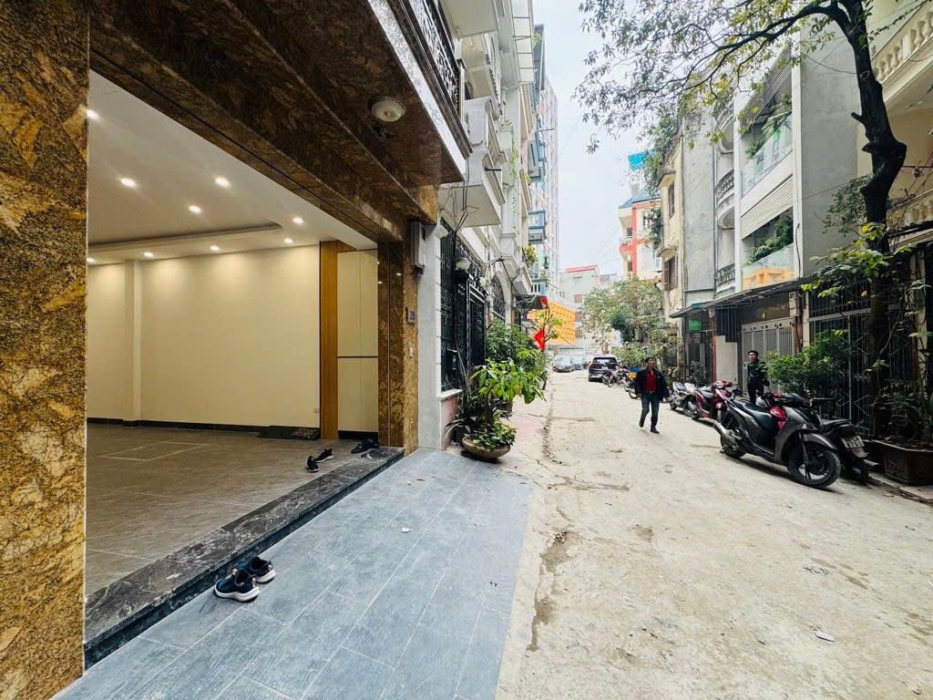 ĐẶC BIỆT HIẾM KHU HUỲNH THÚC KHÁNG NGUYÊN HỒNG 7T THANG MÁY, KINH DOANH. 15985440