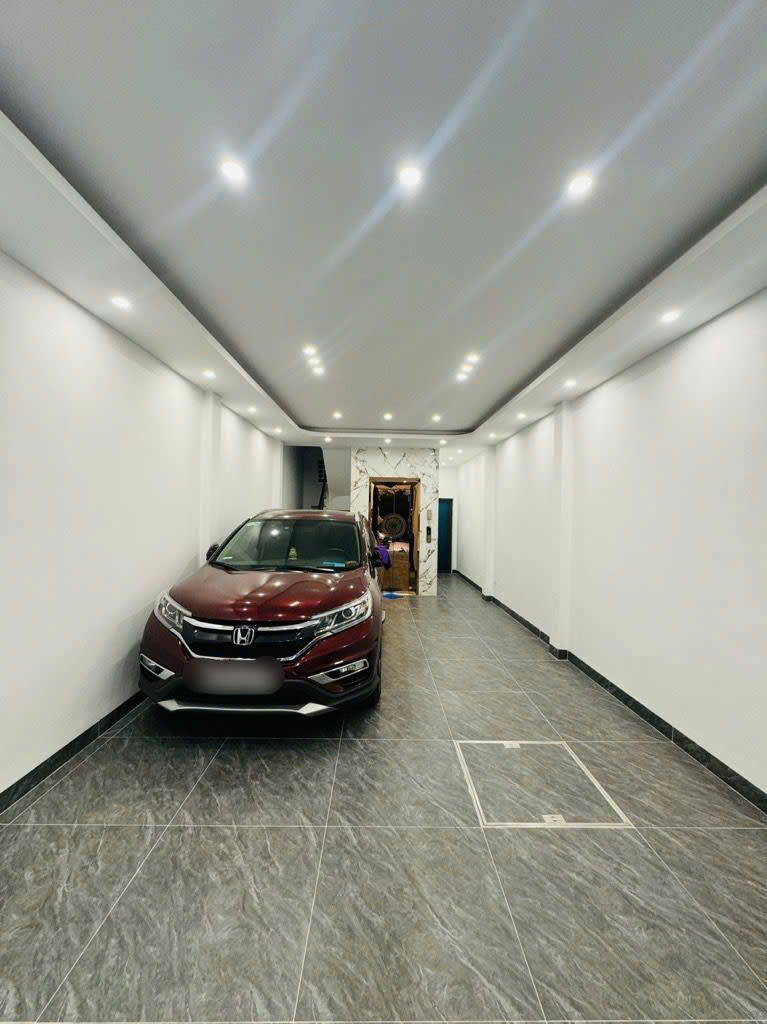 ĐẶC BIỆT HIẾM KHU HUỲNH THÚC KHÁNG NGUYÊN HỒNG 7T THANG MÁY, KINH DOANH. 15985440