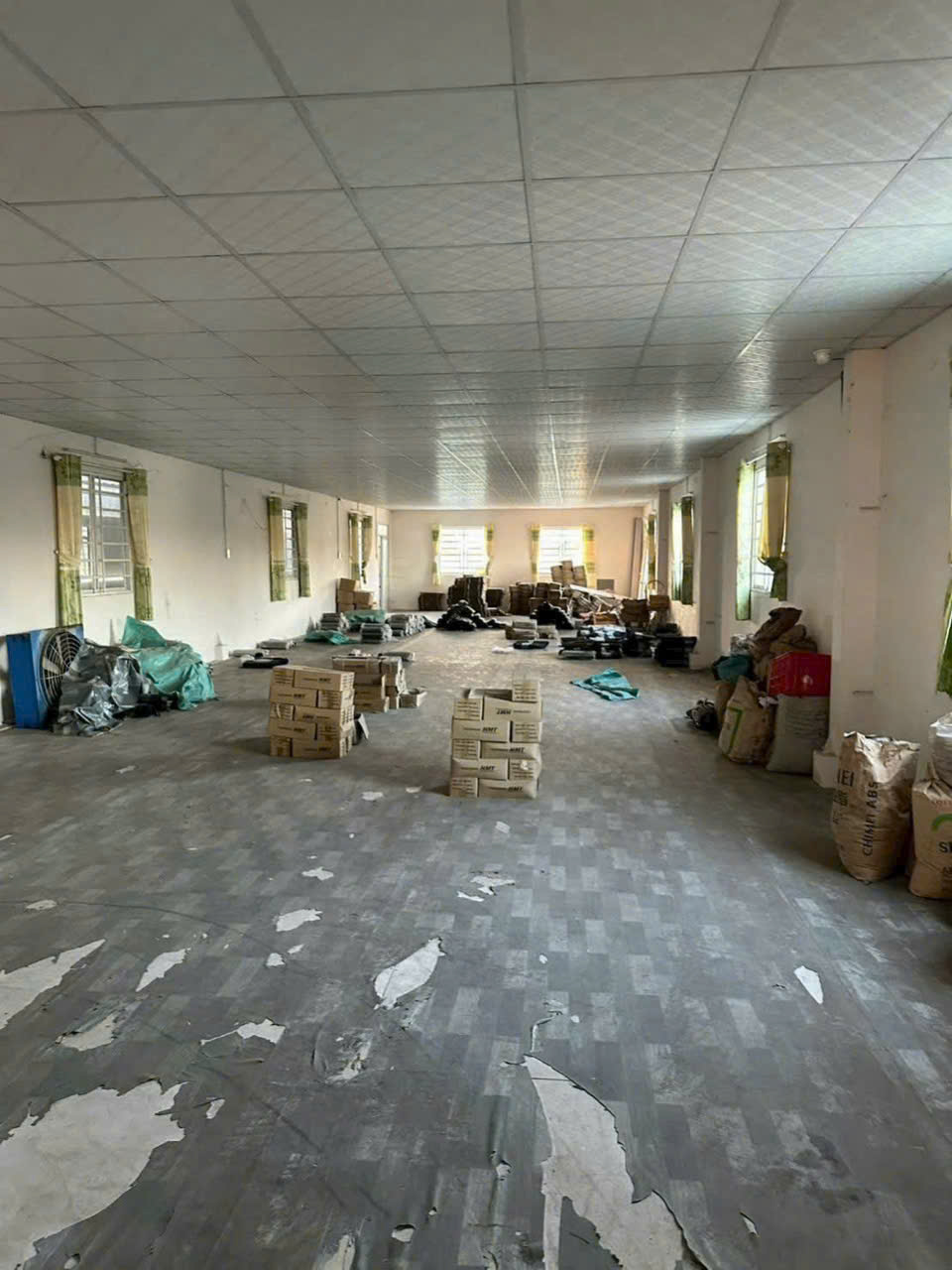 XƯỞNG MẶT TIỀN TRẦN THỊ HƠN – 2.400M² (2.000M² THỔ) – CONTAINER 24/7 – CHỈ 58 TỶ. 15985445