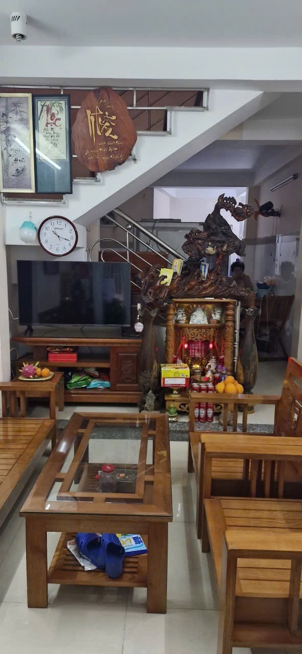 # K thẳng thông, 10m ra MT Trần Cao Vân, 37m2, 3 tầng, 3PN, nhỉnh 3 tỷ 15985456