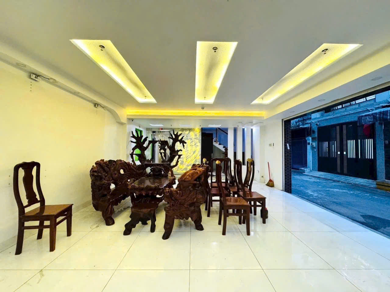 GÓC 2 MẶT TIỀN QUANG TRUNG – THANG MÁY – CHDV SIÊU LỢI NHUẬN - KHAI THÁC NGAY. 15985468