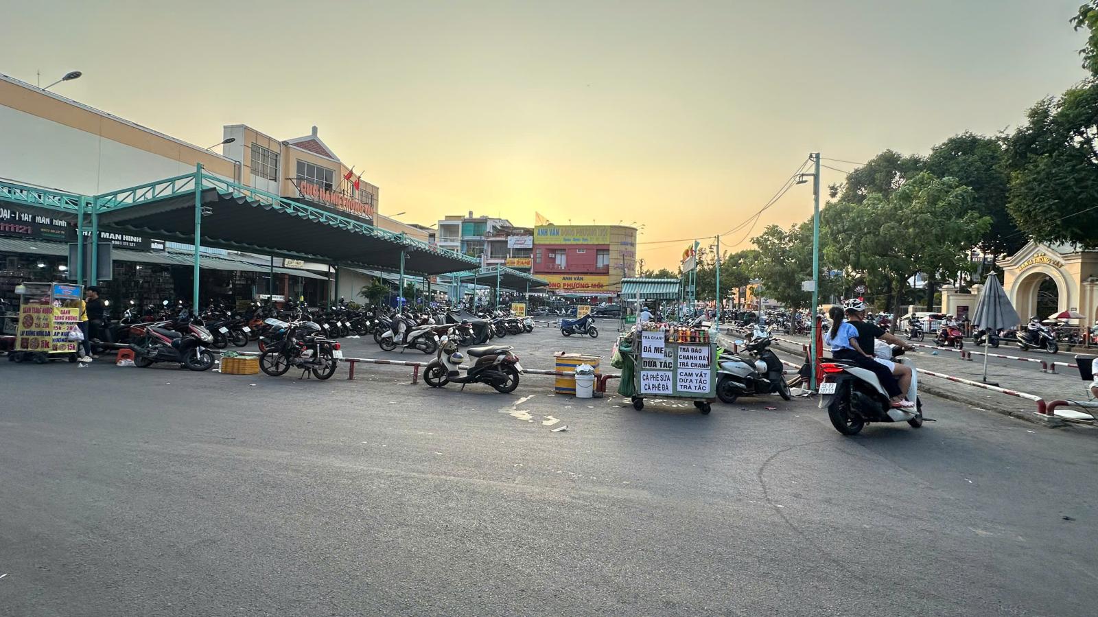 ​🔥 GIẢM SỐC 1.2 TỶ - NHÀ MẶT TIỀN KINH DOANH CHỢ ĐÊM HẠNH THÔNG TAY - ĐƯỜNG 8M CÓ VỈA HÈ  - CÒN 10.1 TỶ🔥 15985479