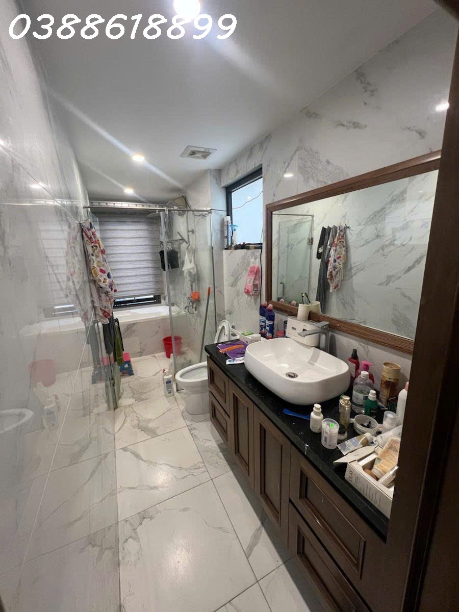 BÁN NHÀ DÂN XÂY OTO ĐỖ 10M - PHỐ HUỲNH THÚC KHÁNG- 60Mx5T,MT5,3M - LÔ GÓC 15985501