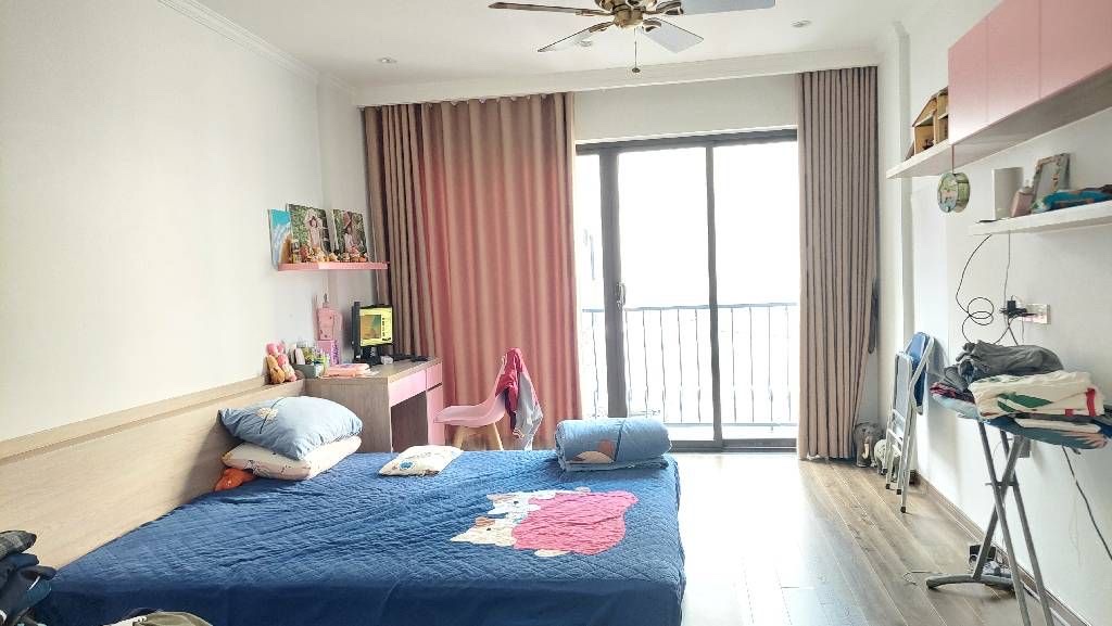 hoàng hoa thám DT 35m x5 tầng 7,99 tỷ- full nội thất xịn,nhà mới ngõ thông 15985508