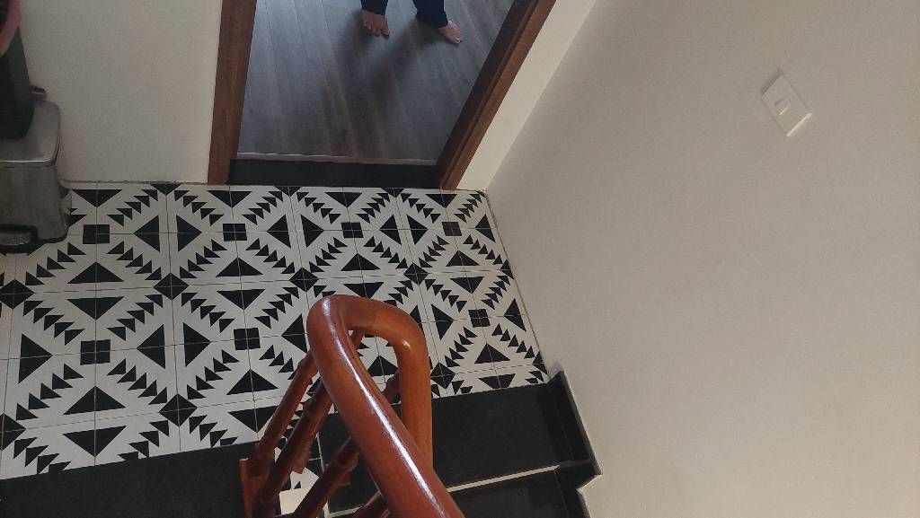 hoàng hoa thám DT 35m x5 tầng 7,99 tỷ- full nội thất xịn,nhà mới ngõ thông 15985508