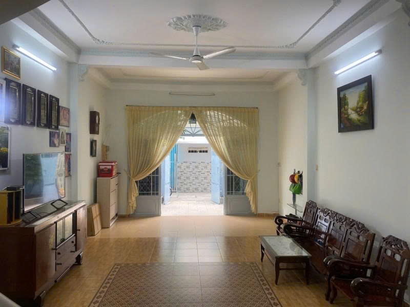 Bán nhà hẻm Ngô Bệ - giao Cộng Hòa, gần nhà ga T3, 5x18m, 2 tầng, Sổ A4, 1 đời chủ, 8,8 tỷ 15985513