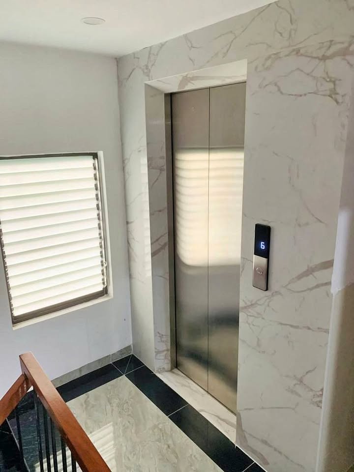 BÁN NHÀ HOÀNG VĂN THÁI  38m2 - 6 TẦNG THANG MÁY TRUNG TÂM THANH XUÂN - Ô TÔ VÀO NHÀ - 10M RA PHỐ - 15985534