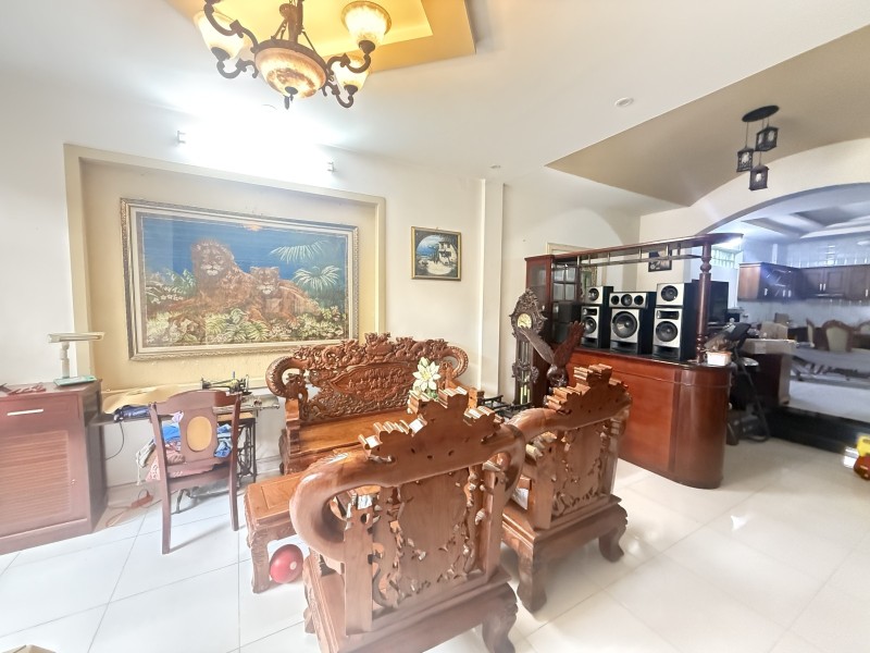 Bán Biệt Thự Mặt Tiền Linh Đông Thủ Đức -243m2 ngang 7m  - Vừa Ở Vừa Kinh Doanh - 36 Tỷ 15985541