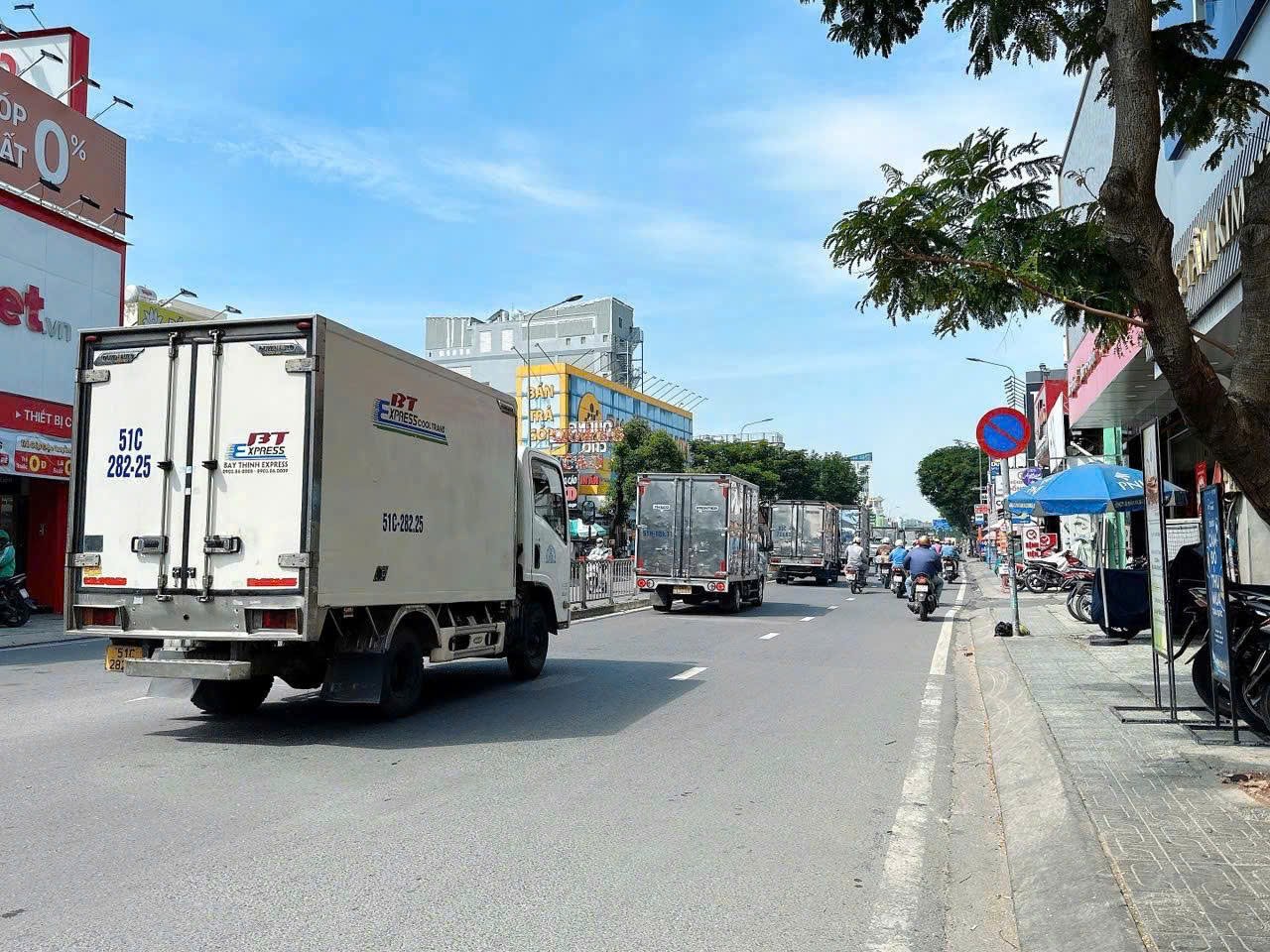 Bán MTKD 30m có vỉa hè Nguyễn Oanh 130m2 ngang 5.2m KD đa nghề gần chợ An Nhơn 21.5 tỷ 15985552