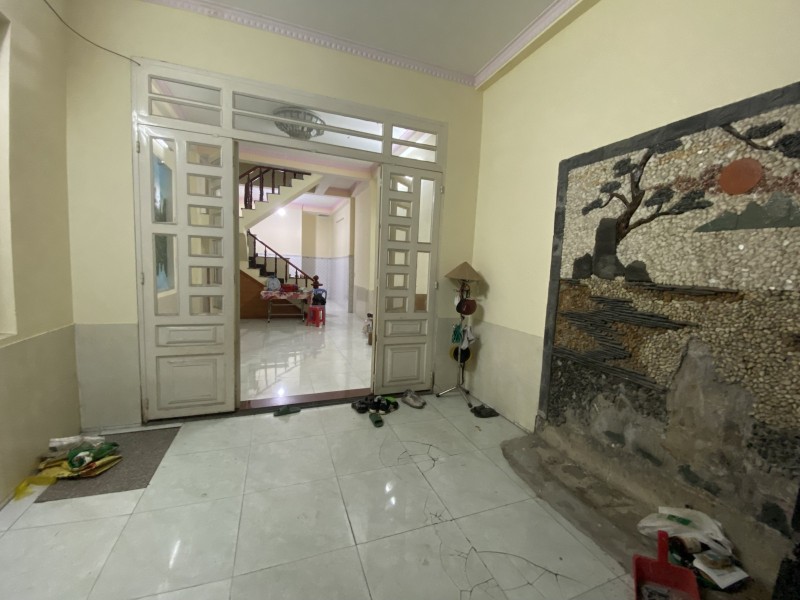 Bán nhà 1 Trệt 1 Lầu Dĩ An,Đường 2 ô tô,SHR,gần Vincom Dĩ An 15985577