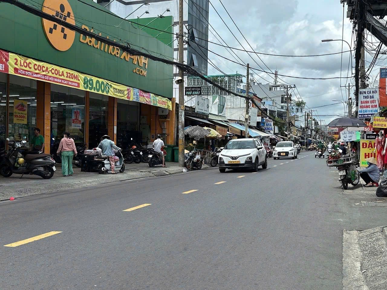 CHDV 7 lầu mới 169m2 ngang 6.5m xe du lịch tới Phạm Văn Chiêu gần chợ 30PN T.máy 29.9  tỷ. 15985589