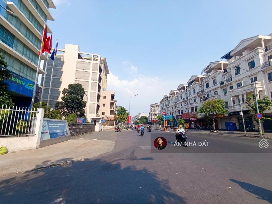 GẦN LOTTE MART NGUYỄN VĂN LƯỢNG ! BÁN NHÀ 5 TẦNG CỨNG - 5PN 7WC - ĐA CÔNG NĂNG VỪA Ở VỪA CHO THUÊ 15985597