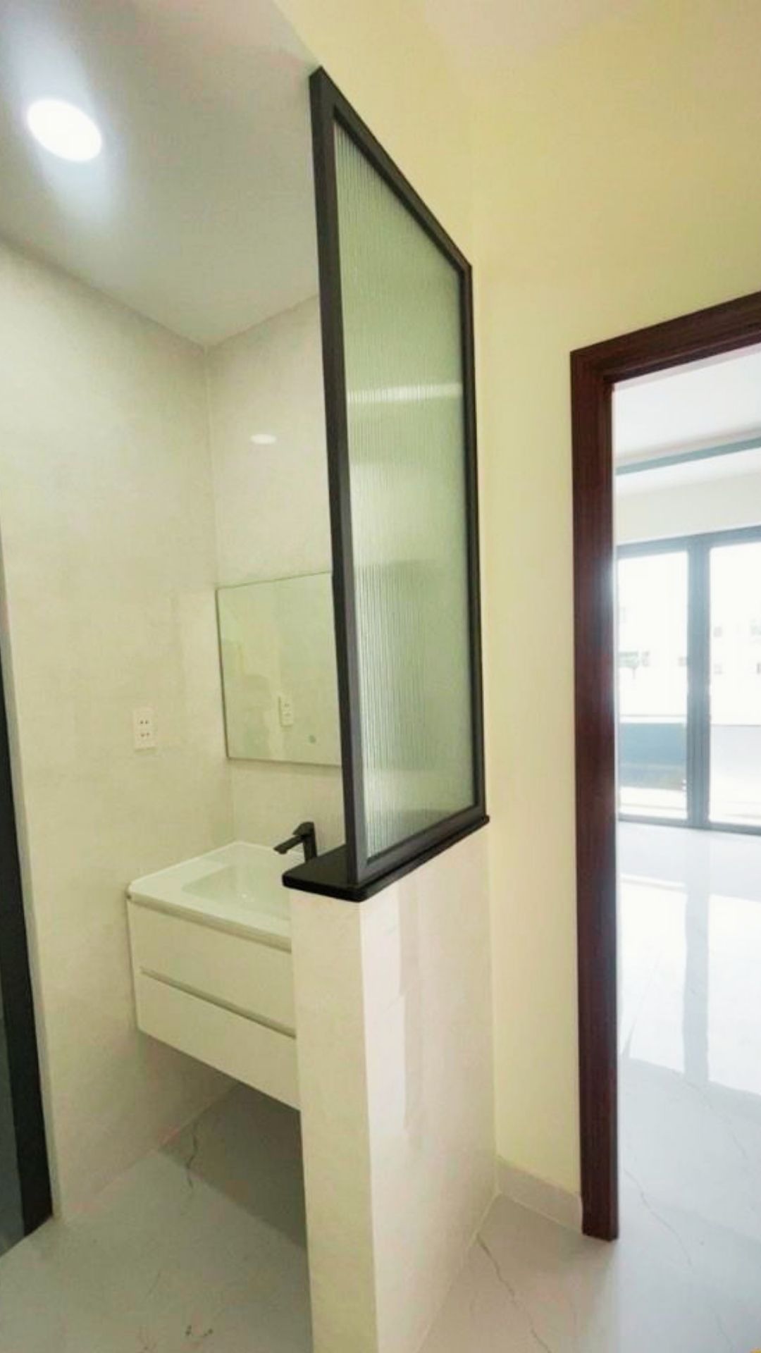 🏠 QUẬN 8  PHẠM THẾ HIỂN  HẺM Ô TÔ  4.5MX14M  GIÁ 8 💸 NHĨNH TL 15985609