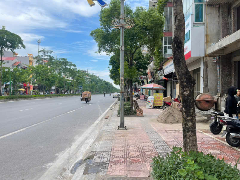 Bán đất tặng nhà C4 mặt phố Ngô Gia Tư- Kinh doanh- vỉa hè 70m nhỉnh 14 tỷ(TL) 15985621