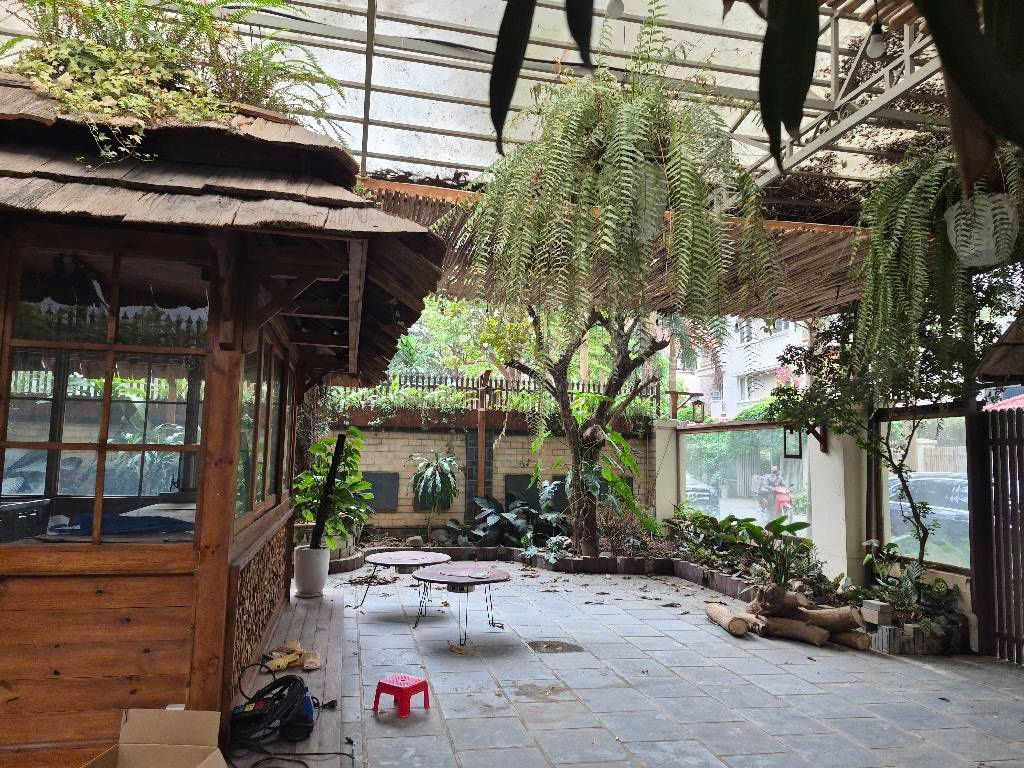 Bán Biệt thự Vườn Gia Quất- Vỉa hè- xe tải tránh nhau- Dân xây-210m mặt tiên rộng-34 tỷ(TL) 15985632