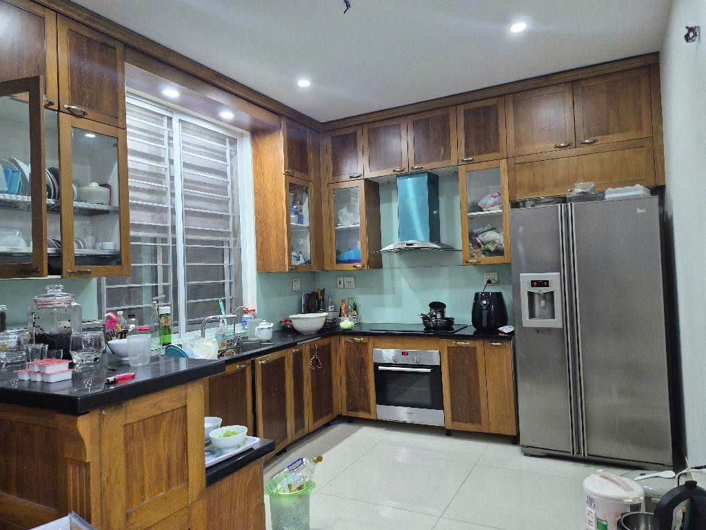 Bán Biệt thự Vườn Gia Quất- Vỉa hè- xe tải tránh nhau- Dân xây-210m mặt tiên rộng-34 tỷ(TL) 15985631