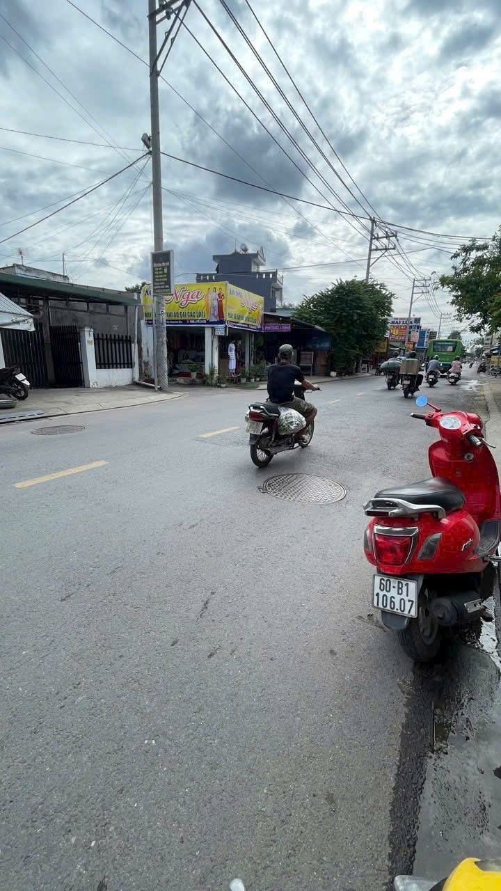 Bán nhà mặt tiền 5,7x45m giá 14,9 tỷ Đường Đặng Thúc Vịnh 15985641