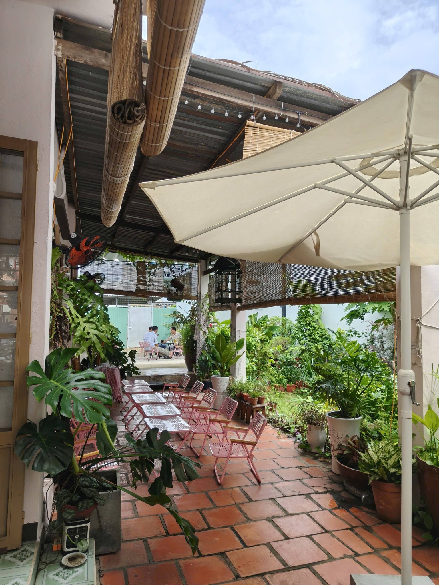 Bán nhà mặt tiền 6x30m nở hậu 10,56m giá 9,6 tỷ Đường Lê Lợi 15985644