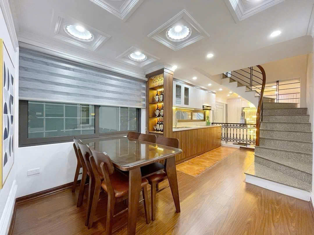 Giáp Nhất 36m - Thanh Xuân - Nhà Đẹp Dòng Tiền - Lô Góc 5 Tầng - Ngõ Thông Ba Gác Chạy Chỉ 11.2 Tỷ 15985649