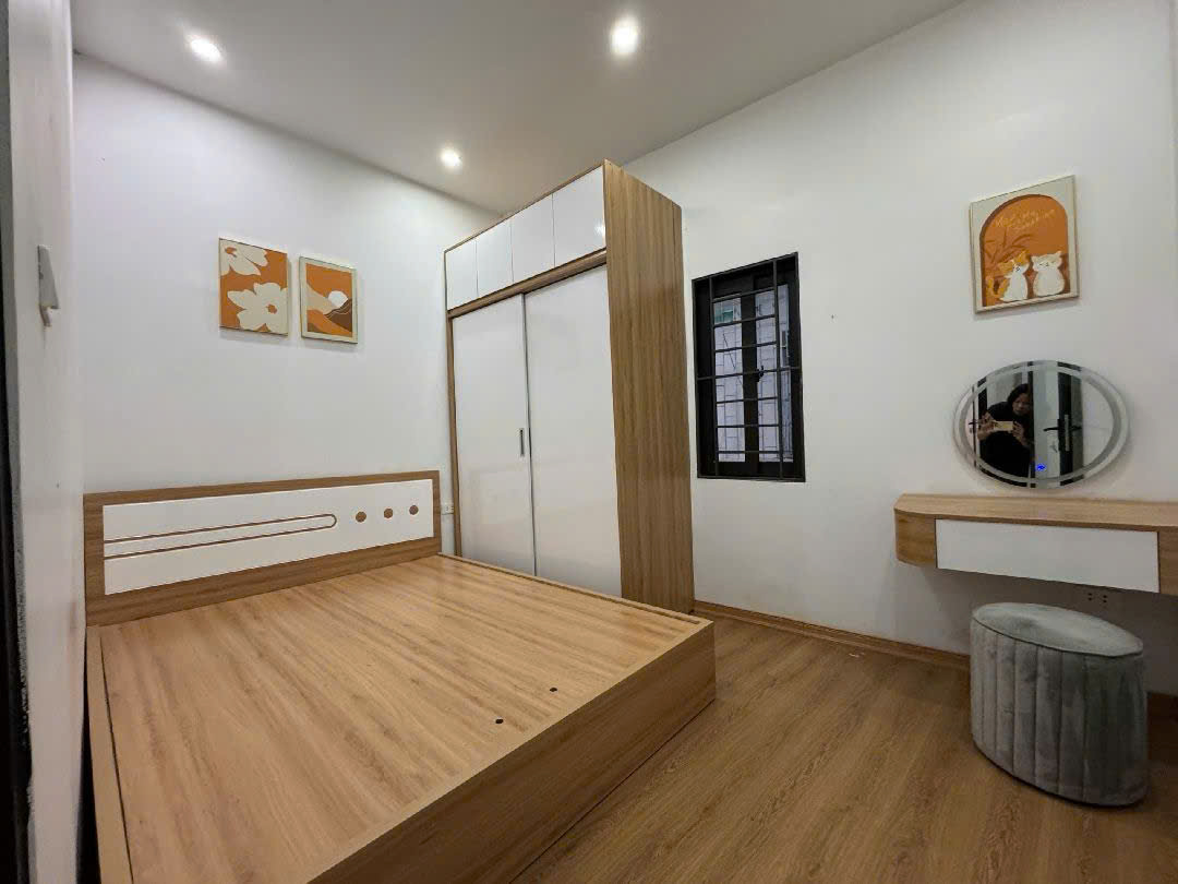 Trung Tâm Thanh Xuân 34m x 6 Tầng 8 Ngủ - Vài Bước Ra Mặt Phố  9.85 Tỷ 15985654