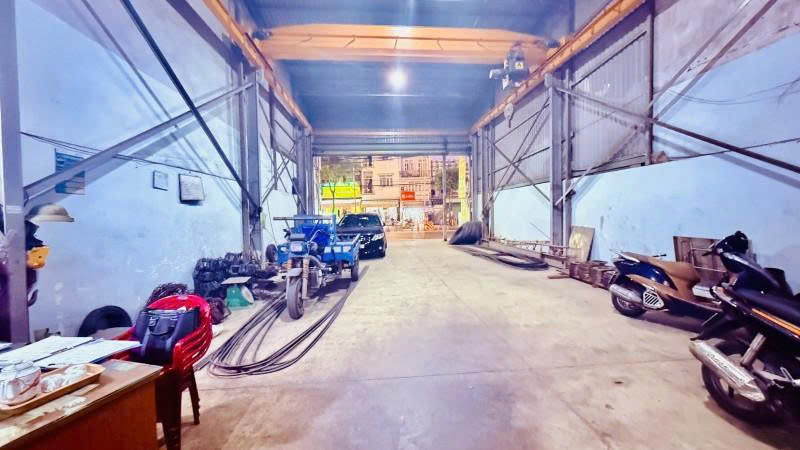 Bán nhà Mặt tiền Tô Ký - gần ngã tư Nguyễn Ảnh Thủ, 8x27m, Cấp 4, HĐT 40 triệu, 16,5 tỷ. 15985695