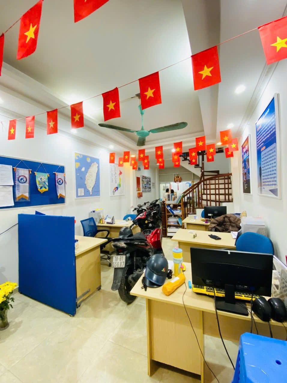 Bán nhà phố Kim Mã, Ba Đình, dân xây, ô tô lùi cửa, hai thoáng, kinh doanh, 42m, 13 tỷ 15985702