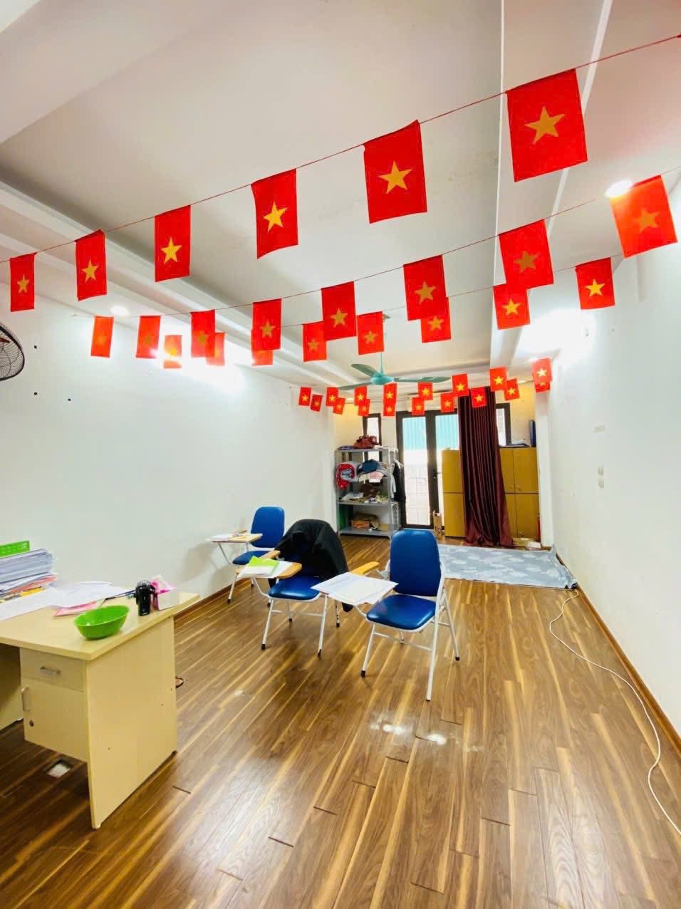 Bán nhà phố Kim Mã, Ba Đình, dân xây, ô tô lùi cửa, hai thoáng, kinh doanh, 42m, 13 tỷ 15985702