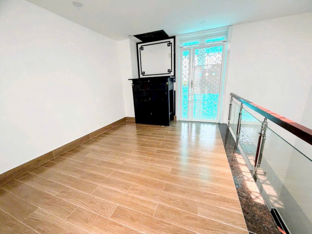 CỰC HIẾM - NHÀ NGAY NHÀ BÈ CÓ SỔ HỒNG RIÊNG - GARA Ô TÔ - HẺM XE HƠI NÉ NHAU - CHỈ 7,7 TỶ 15985735