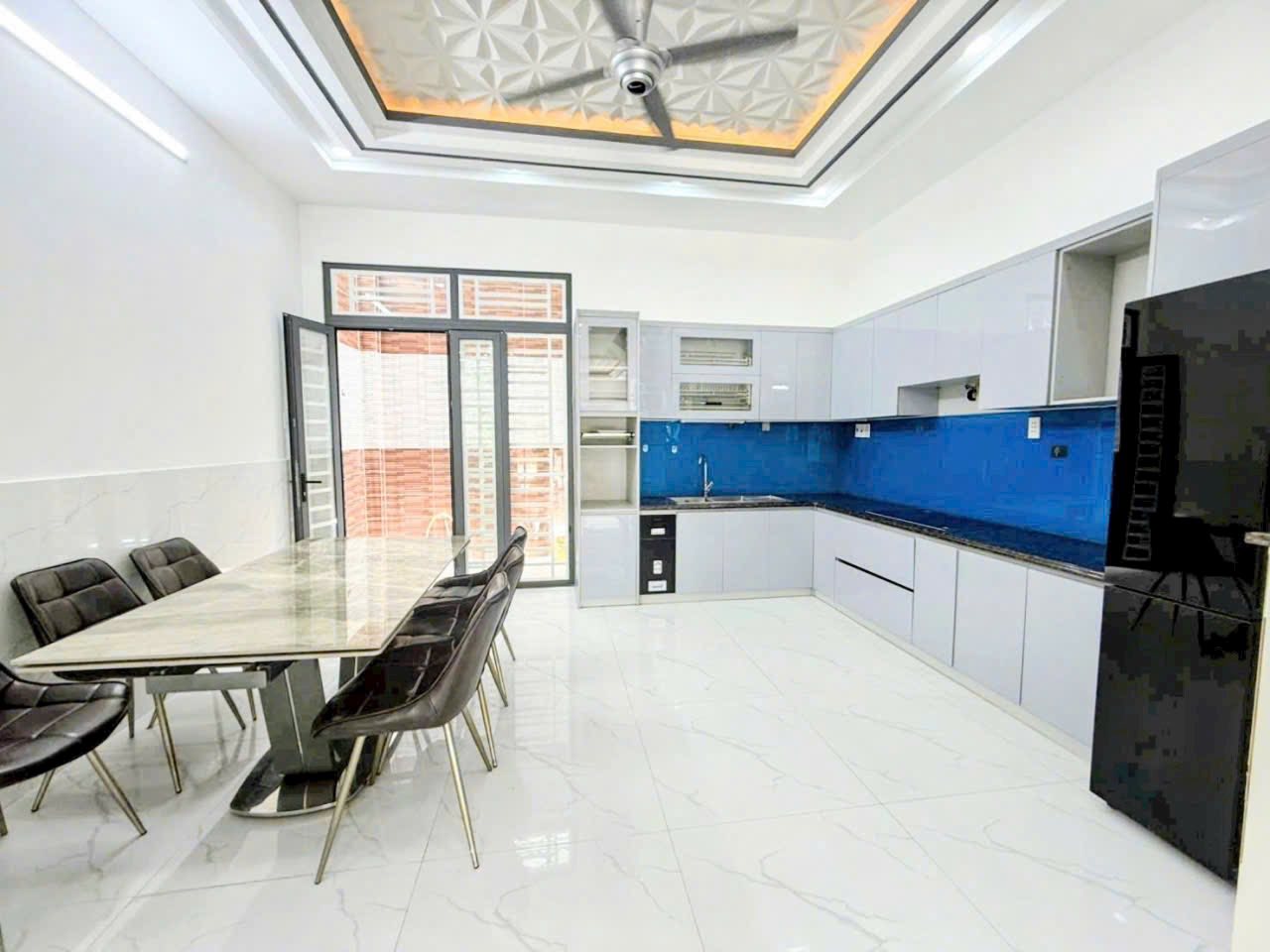 CỰC HIẾM - NHÀ NGAY NHÀ BÈ CÓ SỔ HỒNG RIÊNG - GARA Ô TÔ - HẺM XE HƠI NÉ NHAU - CHỈ 7,7 TỶ 15985735