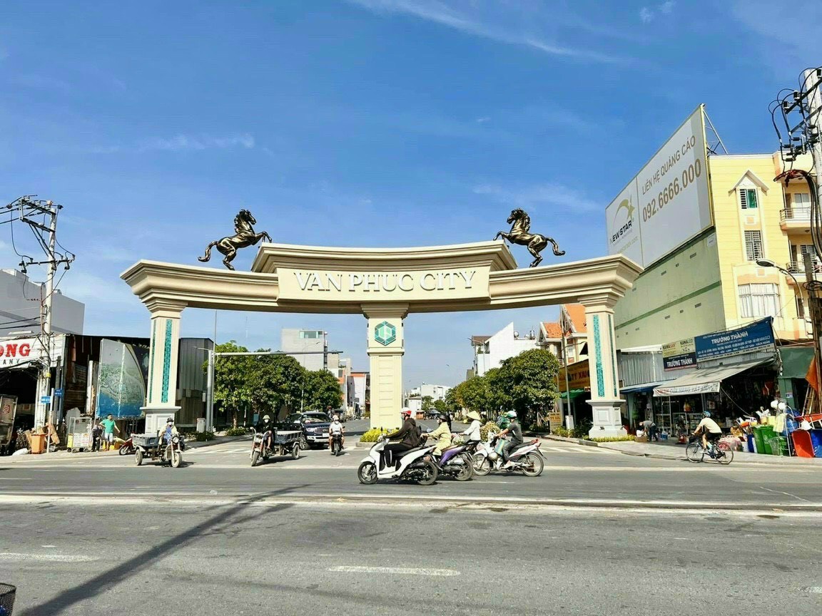 Bán Lô Đất Tặng Nhà Trệt Lầu Mặt Tiền Đinh Thị Thi - Hiệp Bình Phước - Thành Phố Thủ Đức 15985768