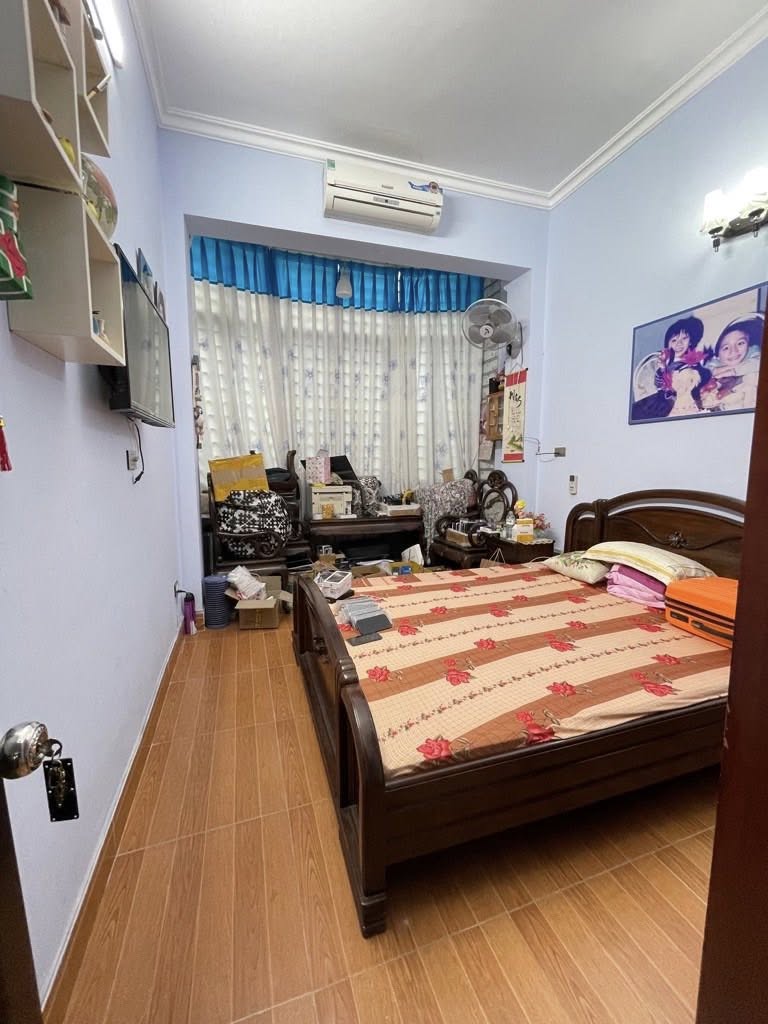 Bán nhà phố Văn Cao, Ba Đình, gần ô tô, khu vực dân trí cao, yên tĩnh, 32m, 5 tầng, 8 tỷ 15985776