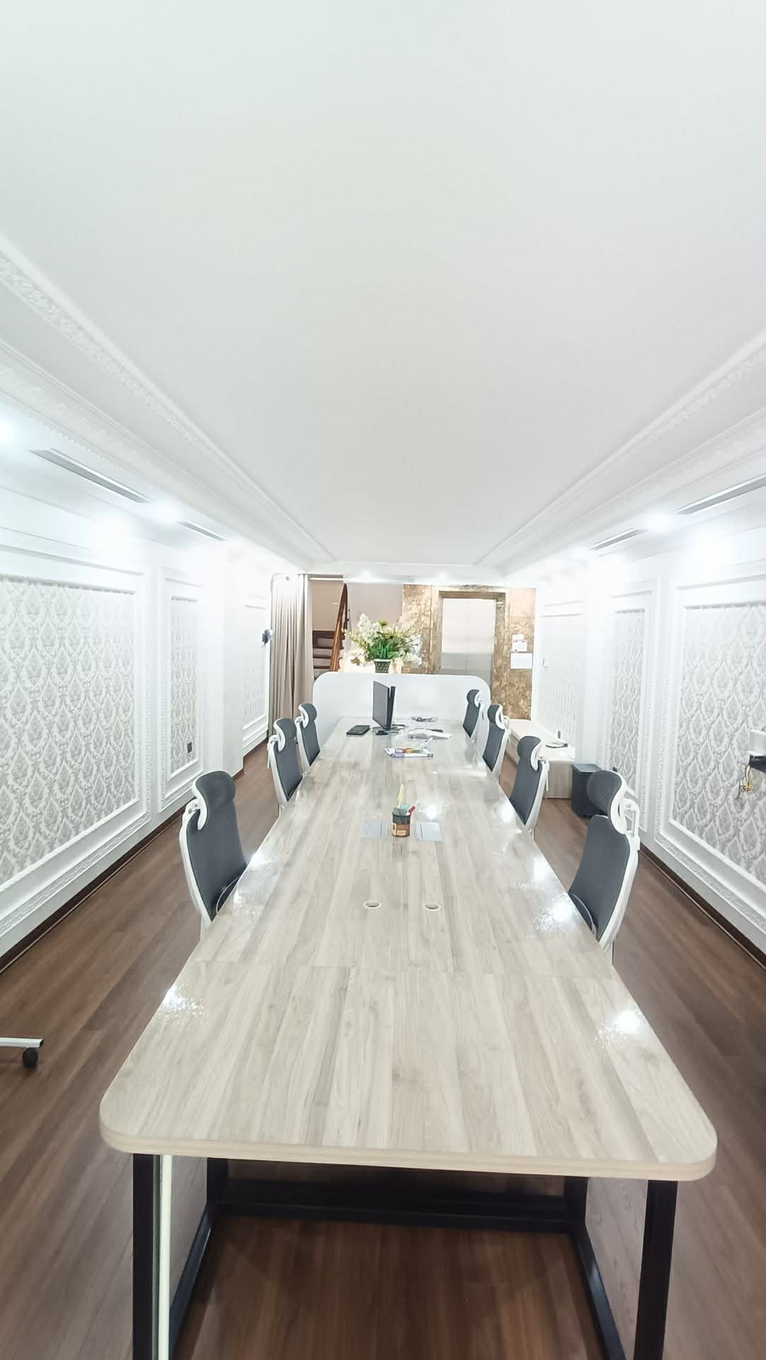 nhà đẹp Cổ Linh, 8 tầng thang máy, ôtô tránh, đối diện Aeon Long Biên 15985791