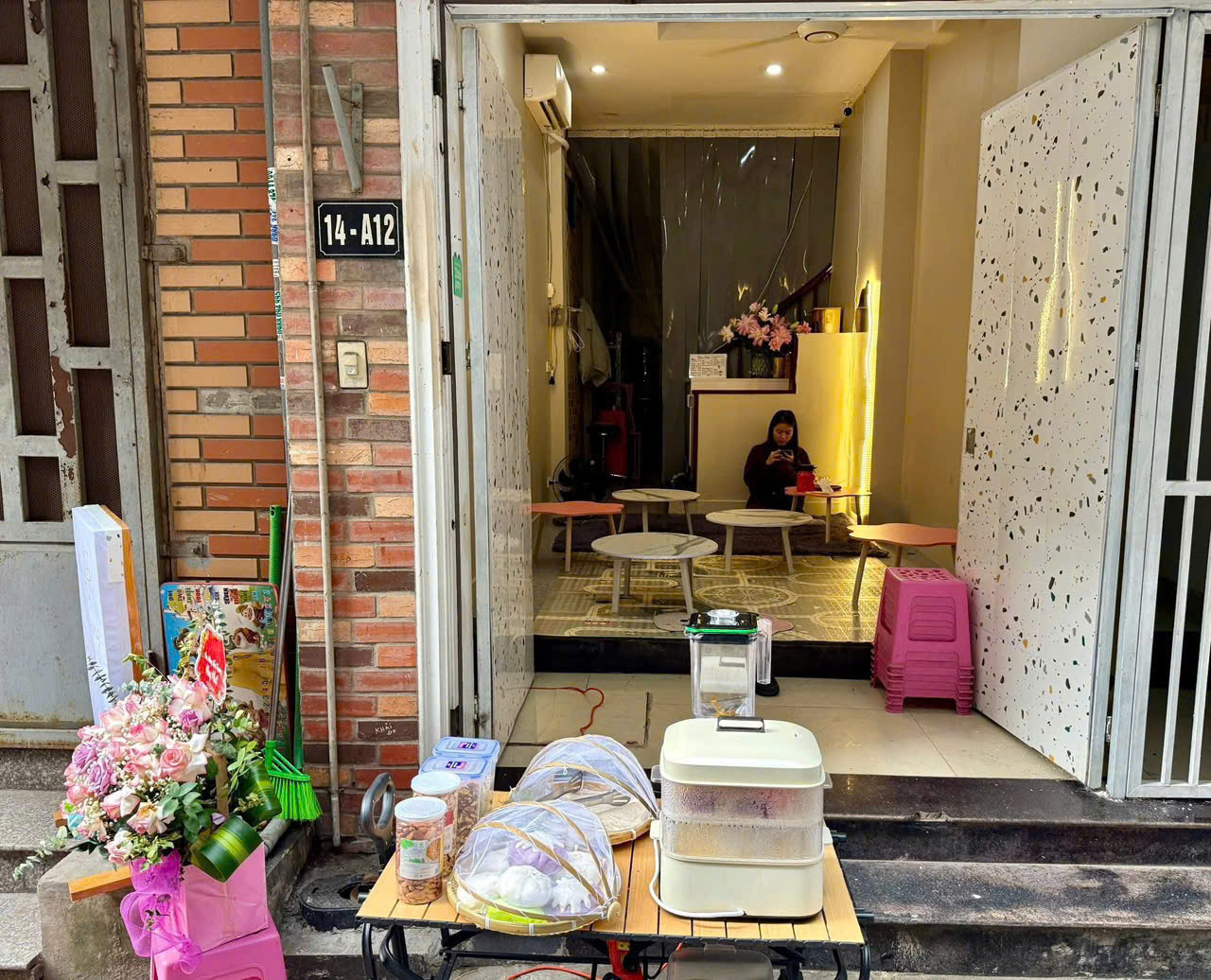 MÌNH CHUYỂN CHỖ MỚI NÊN CẦN SANG NHƯỢNG MẶT BẰNG TẠI TRẦN QUỐC HOÀN, HÀ NỘI 15985806