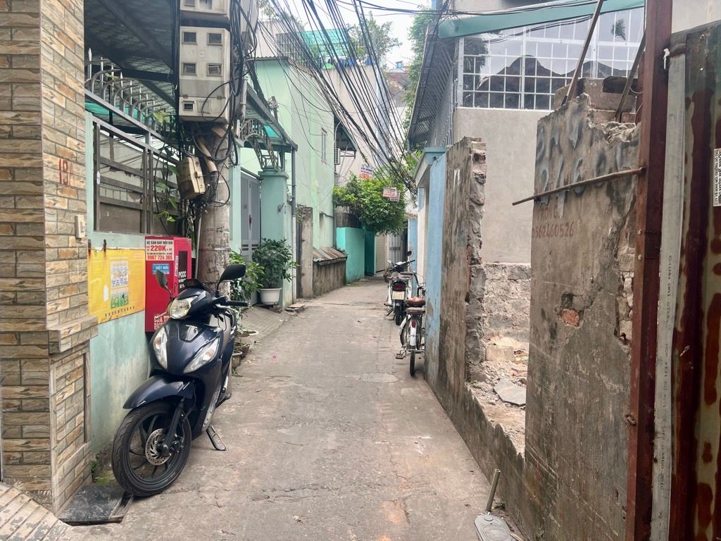 bán đất ngõ 30 ngọc thuỵ 70m ngõ thông, oto chỉ 8 tỷ còn tl.. 15985836