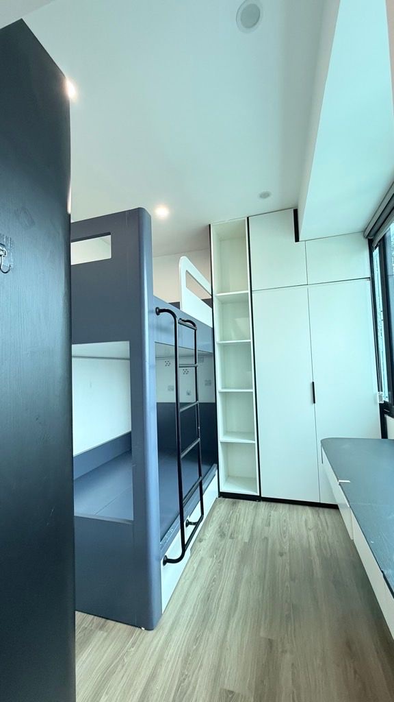 chung cư trần quý kiên cầu giấy DT 51m 2 ngủ full nội thất giá 5,1 tỷ 15985844