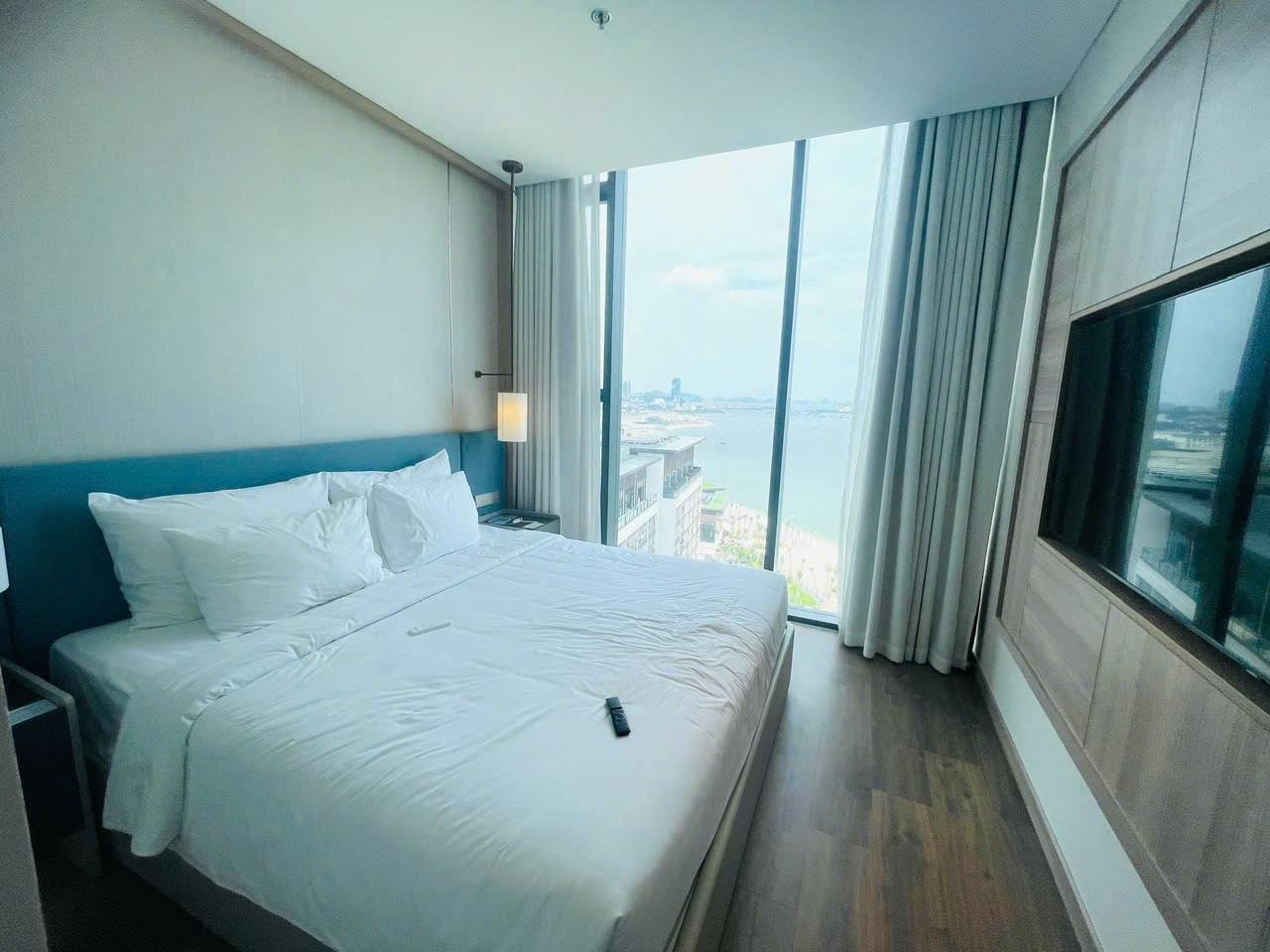 Hot Hot-  BÁN NHANH CĂN HỘ A LA CARTE HẠ LONG – VIEW TRỰC DIỆN VỊNH 15985851