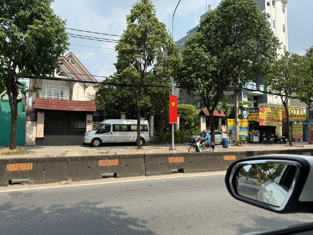 Cần Bán-Biệt thự Phố - Lê Thị Riêng-  Q12,- 1053m2  Giá Chỉ 76 tỷ, bán gấp! 15985876